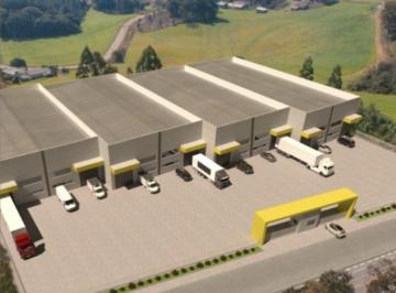 Comercial · 650m² · Pavilhão com localização estrategica