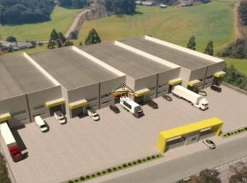 Comercial · 650m² · Pavilhão com localização estrategica
