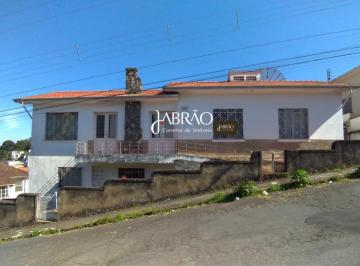 Casa · 273m² · 4 Quartos · 2 Vagas · Casa espaçosa e aconchegante no bairro Boa Morte em Barbacena MG com 04 quartos e 273m².
