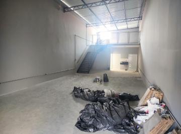 Comercial · 160m² · 2 Vagas · Salão comercial para locação em excelente localização no centro