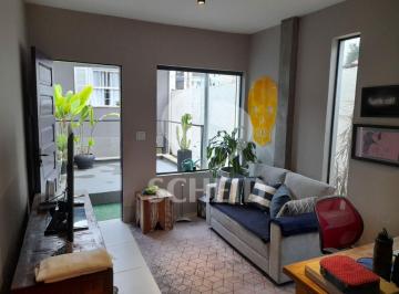 Casa · 140m² · 3 Quartos · 1 Vaga · Sobrado À venda na Vila Mascote, com 3 dormitórios sendo 1 suíte.