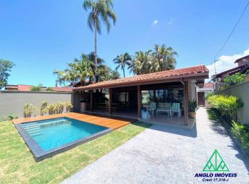 Casa de 5 quartos, Ubatuba · Agradável residência em loteamento fechado com segurança 24h !
