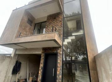 f7c74d8dd9c44e7730217ac7f17db5ecb70e33c1 · Belíssimo Sobrado 3 dormitórios à venda, 146 m²- Fazendinha - Curitiba