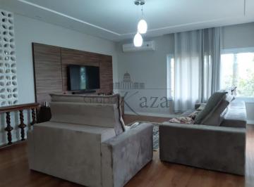 Casa · 700m² · 4 Quartos · 5 Vagas · Casa Condomínio em São José dos Campos