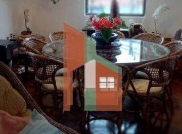 Apartamento · 450m² · 4 Quartos · 3 Vagas · Apartamento com 4 dorm. (3 suítes), Centro, em Atibaia