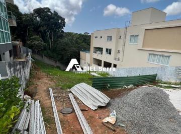 Foto 02 · Terreno declive com 559m² - Alphaville Salvador 02 - Condomínio com infra e segurança 24h