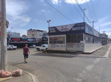 Comercial de 3 quartos, Ceilândia · Exelente lote vazado comercial na Ceilândia sul Oportunidade de investimento