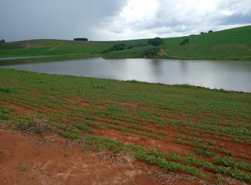 i08N6Nc12I8mBwR30jgpz_2992638a086990a84_TgwYjc0MDk0NjA2_o.jpg · Fazenda / Sítios / Chácaras com 2 quartos à venda em Cruzília, no bairro Zona Rural