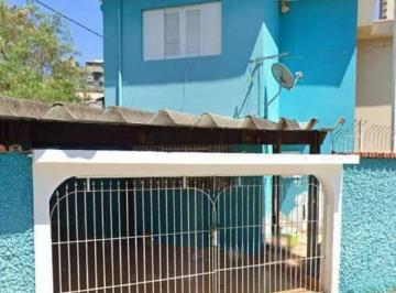 Casa · 175m² · 2 Quartos · 3 Vagas · Sobrado com 122m² com 2 dormitórios, imóvel localizado no Bairro Baeta Neves em