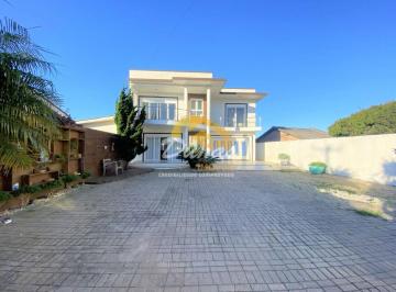 Casa · 306m² · 4 Quartos · 1 Vaga · BELÍSSIMA RESIDÊNCIA NO CENTRO DE IMBÉ