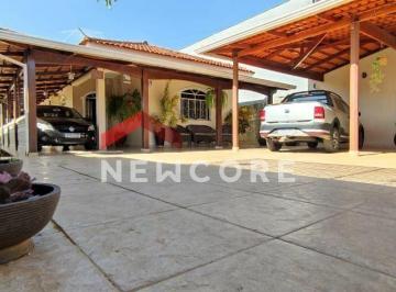 Casa · 320m² · 3 Quartos · 4 Vagas · Casa em Rua - Centro - Juatuba/MG