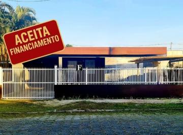 24784537_4.jpg · Casa com 6 quartos, com piscina