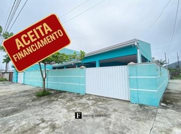 Casa · 450m² · 4 Quartos · 5 Vagas · Casa no centro de Matinhos