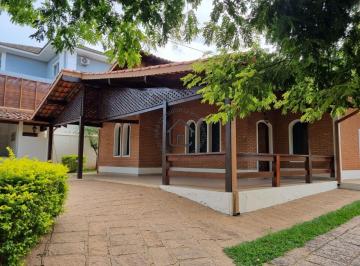 Casa · 301m² · 4 Quartos · 2 Vagas · Casa Térrea para locação com 4 quartos no Condomínio Marambaia.