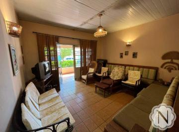 Casa · 201m² · 3 Quartos · 2 Vagas · Casa à venda com 3 quartos no bairro Praia dos Sonhos 