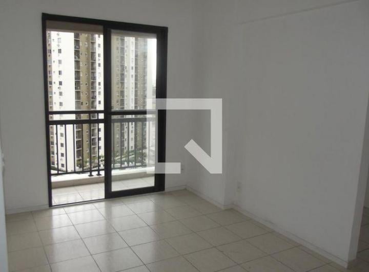 Foto do imóvel - Alugar apartamento com 2 quartos, varanda e piscina no condomínio
