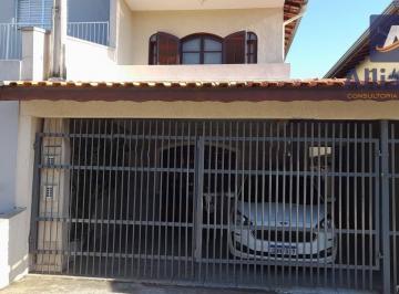 fc1014ccbea0854a23a66d5623e149d6b39284b6 · Sobrado  a venda no bairro Santo Antônio