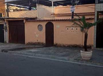 Casa · 270m² · 4 Quartos · 2 Vagas · Casa à venda - em Curicica