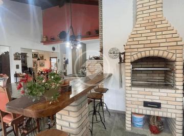 Casa · 295m² · 3 Quartos · 8 Vagas · Super oportunidade!