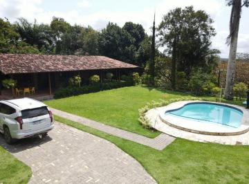 Rural de 8 quartos, Chã Grande · Linda Chácara 8 Qts, 3.5 hectares Chã Grande. Não perca!
