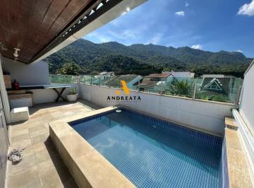 Casa · 250m² · 4 Quartos · 2 Vagas · Venda de Casa em Condomínio com 4 quarto(s), 1 suíte(s), 250 m², por R$ 760 mil, no condomínio Villa