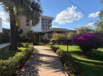 255b453efe876b405943945b853ea31bb3aa2834 · Casa com 4 dormitórios, 357 m² - venda por R$ 2.650.000,00 ou aluguel por R$ 16.607,00/mês - Condomí
