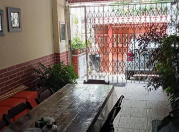 Casa · 175m² · 3 Quartos · 2 Vagas · Casa de rua à venda 3 andares e terraço, 3 quartos com 3 suites