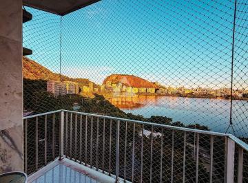 Apartamento · 117m² · 3 Quartos · 2 Vagas · Lagoa!! 117m² Apartamento com 3 quartos, 1 suíte e varandas. 2 vagas de garagem