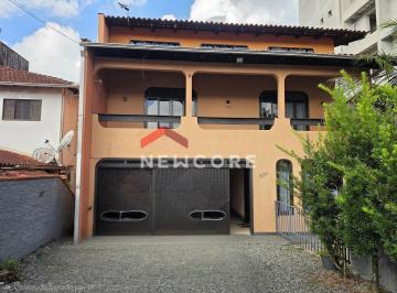 Casa · 280m² · 3 Quartos · 2 Vagas · Casa em Rua Presidente Nilo Peçanha - Floresta - Joinville/SC