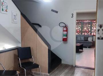 Comercial , São Paulo · Prédio inteiro a venda na Lapa com 435 m² 3 banheiros 3 vagas 8 salas