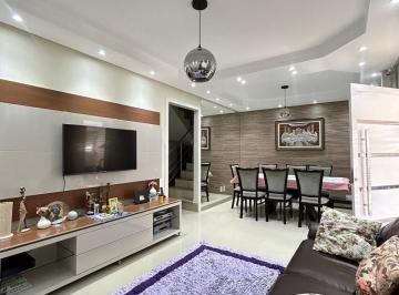 Casa de 4 quartos, Samambaia · Linda casa sobrado de 4 quartos, 2 suítes, Lote 120 m², QR 212, c/ habite-se.