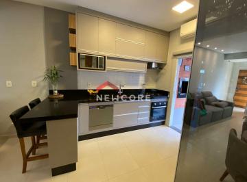 Casa en Venda de 2 quartos Morretes · Sobrado em Rua 426 - Morretes - Itapema/SC
