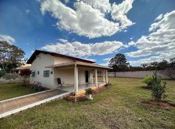 Casa de 2 quartos, Brasília · LINDA CASA DE 2 QUARTOS C/SUÍTE , COM LAJE,  VARANDA, TERRENO 800M²