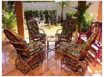 f256c30c9a503cd527b168829a77f462.jpg · Sítio 2 hectares, excelente casa, suítes