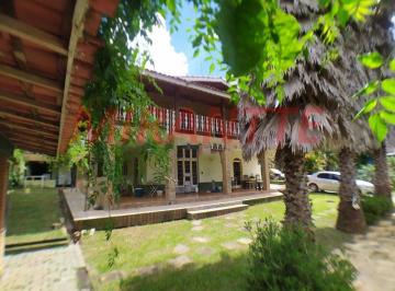 0be83884a185afdbe4922fcec84d5148.jpg · Sobrado de 800m² com 4 quartos