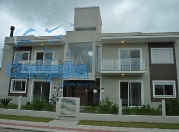 Foto 01 · Vendo excelente apartamento térreo com 3 dormitórios (1 suite) no centro de Garopaba, sala estar e c