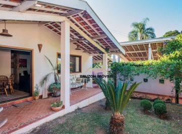 e92399224c41e8bd097ded4daa157748c1f37fd6 · CASA TÉRREA A VENDA - 3 SUÍTES - 1.000M² A.T, 478M² A.C - R$ 2.500.000,00 - CONDOMÍNIO BOSQUES DO CO