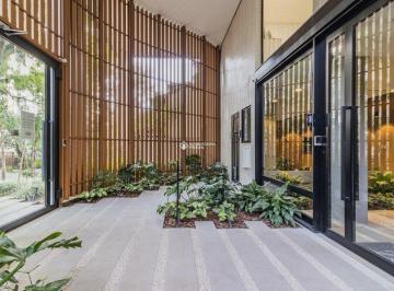 442038_i1Bh89NgS6yw15Ka_4420386500b05d1ff16.jpg · Apartamento com arquitetura contemporânea, pertinho de tudo.