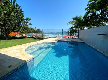 Casa de 5 quartos, Ubatuba · CASA PÉ NA AREIA para 16 pessoas em condomínio!!! VALOR BAIXA TEMPORADA.