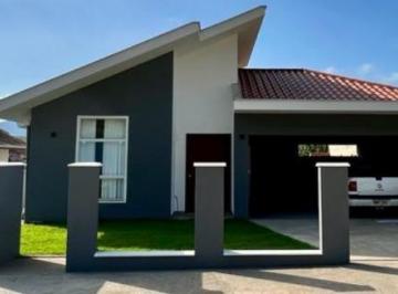 Foto 01 · Belíssima casa no Rio da Luz em Jaraguá do Sul, SC.