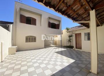 Casa · 323m² · 6 Quartos · 5 Vagas · Casa à venda, 6 quartos, 1 suíte, 5 vagas, Centro - Taubaté/SP