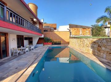 Casa · 492m² · 5 Quartos · 4 Vagas · Sobrado 5 suítes, piscina, churrasq., 50mts praia Enseada