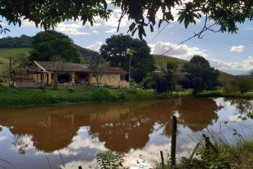 2023091509384344.jpg · Sítio para Venda em Cachoeiras de Macacu, Vecchi, 2 dormitórios, 1 suíte, 1 banheiro, 1 vaga
