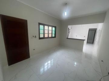 Casa de 2 quartos, Praia Grande · Casa reformada, quintal com churrasqueira, duas vagas dois dormitórios