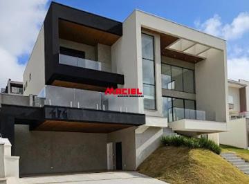 Casa · 358m² · 4 Quartos · 4 Vagas · Desfrute do Luxo na Mansão dos Seus Sonhos em Condomínio Exclusivo