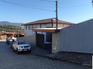 Casa · 189m² · 3 Quartos · 3 Vagas · Excelente casa na Barra Velha Alta, em construção praticamente nova, com vista p