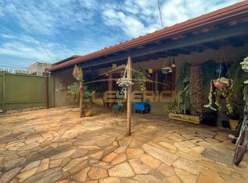 Casa de 4 quartos, Águas Claras · Casa térrea de 4 Quartos sendo 2 suítes - Aceita Financiamento!