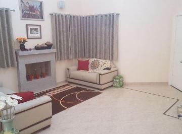 Casa · 280m² · 4 Quartos · 2 Vagas · SOBRADO COM 4 SUÍTES NO JARDIM DAS COLINAS