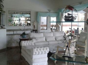 Casa · 550m² · 5 Quartos · 4 Vagas · UMA LINDA CASA NUM TERRENO DE 4.200M² NO QUINTA DAS FLORES