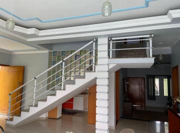Casa · 309m² · 3 Quartos · 4 Vagas · LINDO SOBRADO COM 4 SUÍTES NO VILLA BRANCA